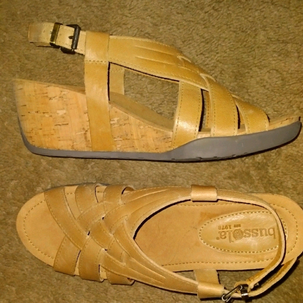 bussola Tan Leather Wedge Sandals